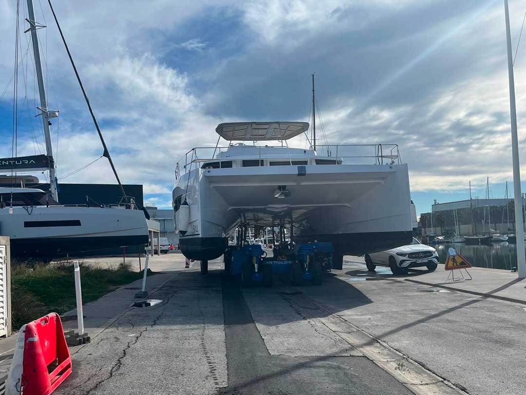 manutention-bateau-yacht voilier catamaran canet roussillon manutention-bateau-yacht voilier catamaran canet roussillon